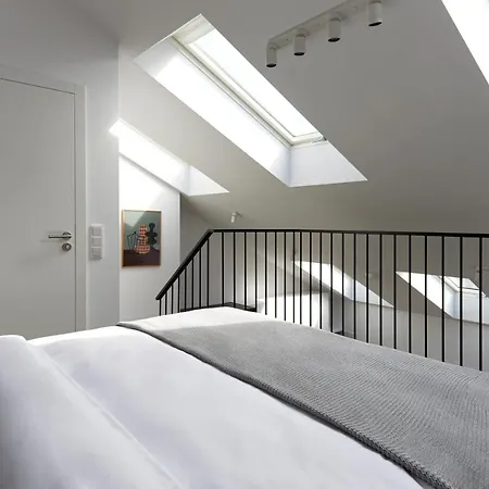 Plantonia Aparthotel 4*