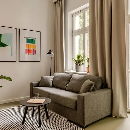 Plantonia מלון דירות